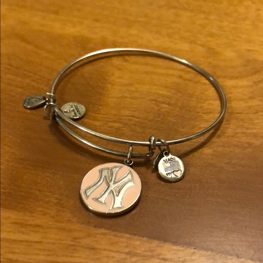 Alex & Ani Yankees